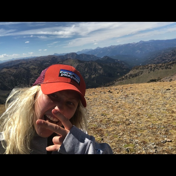 Meet your Posher, Alexandra - Picture 1 of 1